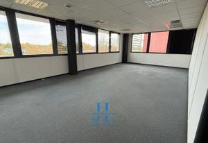 Location bureau Gradignan - Proche commerces et parking