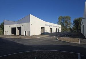 Vente local activité Carbon-Blanc - Accès métropole bordelaise