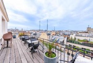Location bureaux Paris 8 - Proche gare Saint-Lazare et métro Miromesnil