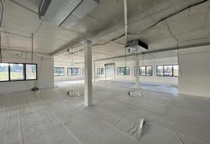 Bureaux à vendre/ louer Éguilles - Accès D10 pôle d'activités