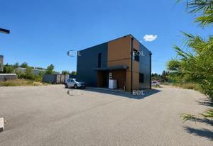 Location bureaux Arles près RN113 - Parc clos et sécurisé