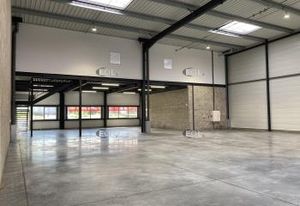 Bâtiment indépendant neuf à vendre Marignane - Proche A7, A55