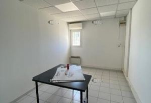 Local d'activité à louer Vitrolles - Accès immédiat A7 et D113