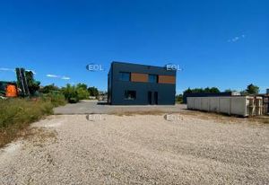 Location bureaux Arles près RN113 - Parc clos et sécurisé