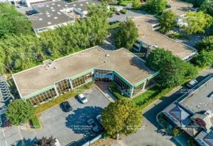 Location bureaux Saint-Thibault-des-Vignes - Parc sécurisé 24h/24