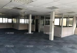 Location bureaux Saint-Avertin - Proche site tertiaire des Granges-Galand