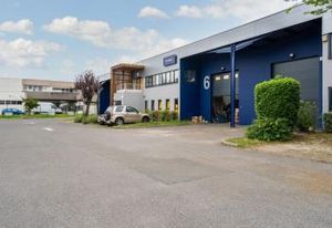Location local d'activité Saint-Ouen-l'Aumône - Proche A15 et RER