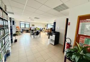 Bureaux à vendre Fréjus - Proche A8 et commerces