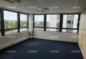 Location bureaux Tours - Proximité autoroutes A10, A28, A85 et Tramway