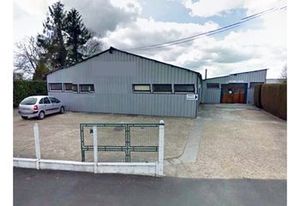 Location activité/entrepôt - 1300 m²