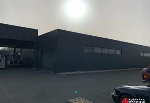 Vente bâtiment d'activité Saint-Denis-de-Pile - Proche A89 sortie 10