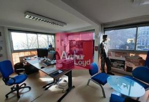 Location bureaux Clermont-Ferrand secteur Berthelot - Proche transports