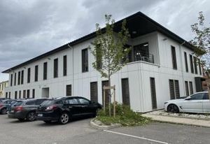 Location bureaux Neuville-sur-Saône - Proche autoroutes A46 et A6
