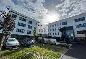 Location bureaux Genas - Proche A46 et aéroport Lyon-Saint Exupéry