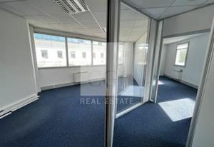 Vente bureaux Bron - Proche A43, périphérique et tramways T2 et T5