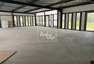 Location bureaux Le Coudray-Montceaux - Proche A6, A104, RER D