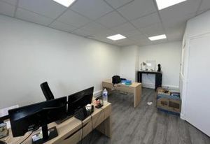 Location bureau Saint-Avertin - Proche A10 et transports en commun