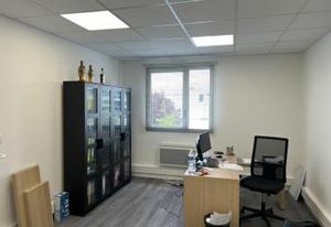 Location bureau Saint-Avertin - Proche A10 et transports en commun