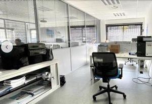 Bureaux à louer Éguilles - Proche Aix-en-Provence, bus, commerces et autoroutes