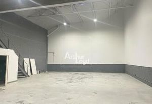 Location locaux d'activités Vaux-le-Pénil - Proximité Melun