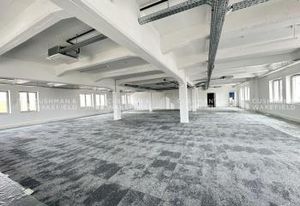 Location bureaux Strasbourg - Proche Allemagne, Tram et Autoroute