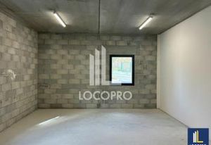 Bâtiment mixte entrepôt/bureaux à louer Fréjus - Proche A8