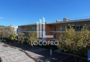 Location bureaux Sophia Antipolis - Proximité gare routière et échangeur A8