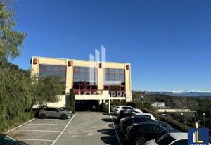 Location bureaux Sophia Antipolis - Proche échangeur A8 et commerces