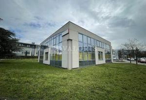 Location bureaux Écully - Proche Techlid, accès autoroute A6