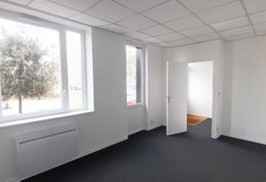 Location bureaux Villeneuve-d'Ascq - Parc de la Plaine, proche métro et autoroutes
