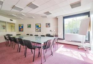 Vente bureaux Saint-Cloud, Pont de Saint-Cloud, avec parking et commerces à proximité