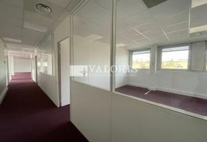 Location bureaux Bron - Proche A43, Tramway T2 et Bus