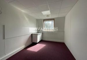 Location bureaux Bron - Proche A43, Tramway T2 et Bus