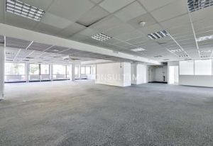 Vente bureaux Saint-Cloud, Pont de Saint-Cloud, proche commerces et restauration