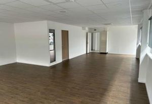 Location bureaux Sainte-Croix-en-Plaine - Proche réseau TRACE