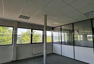 Location bureaux Niederhausbergen - Proche autoroute A4 et bus