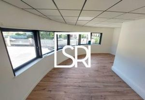 Location bureaux Thiers - Proximité A89 et accès immédiat