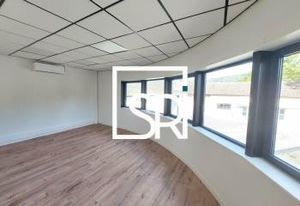 Location bureaux Thiers - Proximité A89 et accès immédiat