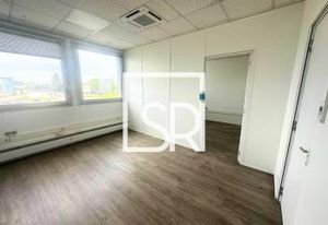 Location bureau Cournon-d'Auvergne - Proche A75, A71, A89 et gare