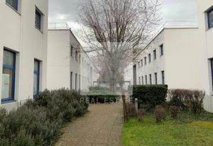 Location bureaux Villeurbanne - Proche périphérique Laurent Bonnevay et transports