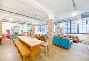 Location bureaux Paris 11, proche métro République et canal Saint-Martin
