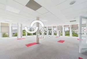 Bureaux à louer Montpellier - Proche autoroute A9, aéroport et gare TGV