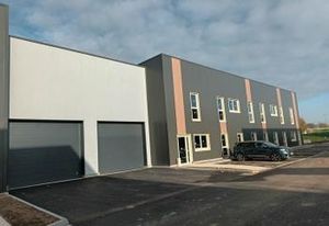 Locaux d'activités à louer Montivilliers - Parc paysagé et proche autoroutes