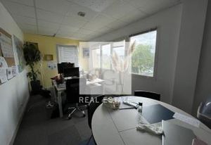 Location bureaux Villefontaine - Proche A43 et D313