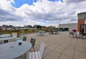 Location bureaux Paris 18, proche métro Porte de la Chapelle, Gare du Nord et campus Condorcet