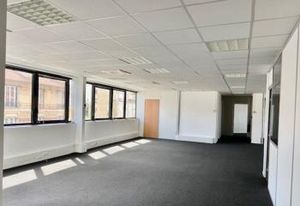 Location bureaux Boulogne-Billancourt, proche métro Marcel-Sembat, immeuble moderne PMR