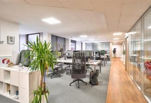 Vente bureaux Saint-Cloud - Proche A13, vue sur Paris et la Seine