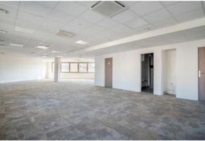 Location bureaux Levallois-Perret, proche métro ligne 3 Pont de Levallois
