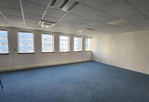 Location bureaux Montreuil - Proche Porte de Montreuil et métro Robespierre