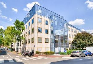 Vente bureaux Suresnes, proche tramway T2 et gare, 1806 m²